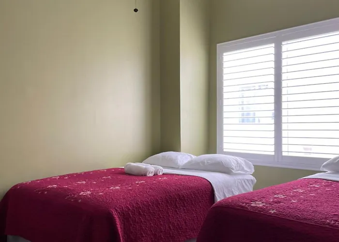 Private Los Angeles Room - Free Wifi, Ac, Tv, Private Fridge, Kitchen, Near Usc - Exposition Park - Usc Memorial Coliseum - Banc Of California Bmo Stadium - Downtown Los Angeles Dtla - University Of Southern California Usc!!!