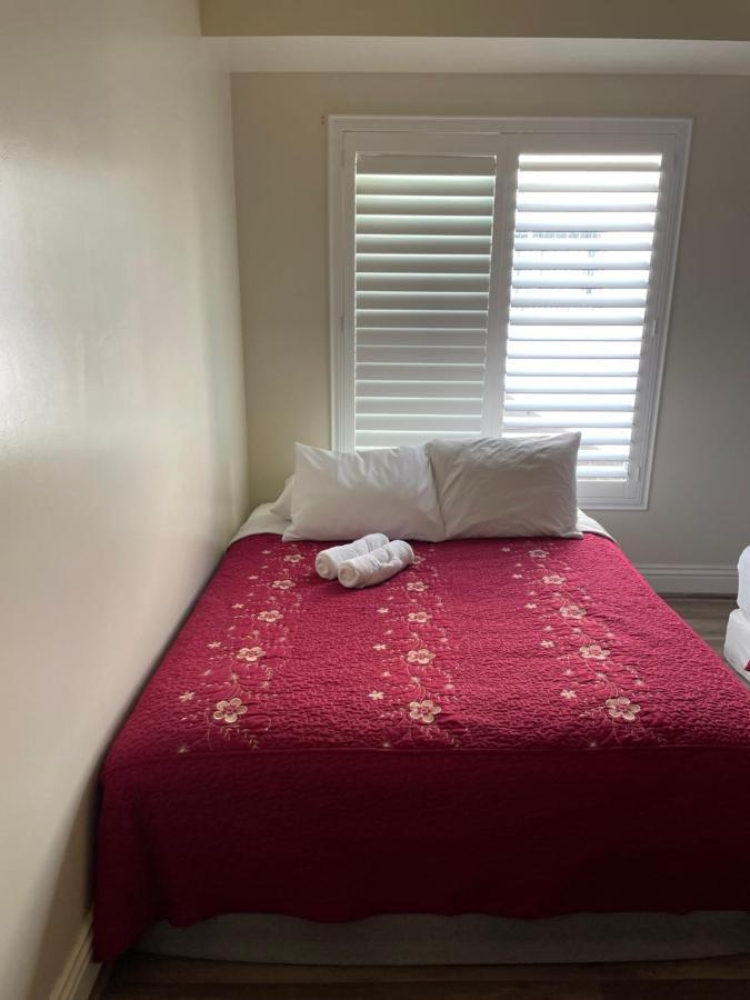 Private Angeles - Free Wifi, Ac, Tv, Private Fridge, Kitchen, Near Usc - Exposition Park - Usc Memorial Coliseum - Banc Of California Bmo Stadium - Downtown Angeles Dtla - Of Southern California Usc!!! Quarto em Acomodações Particulares